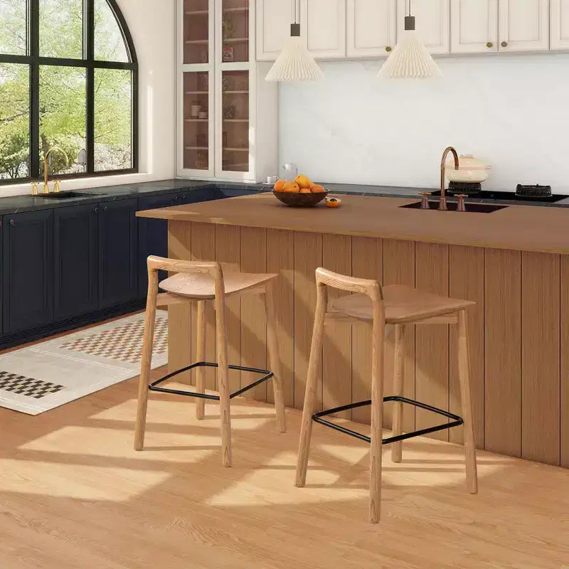Sgabello da bancone basso in legno con sedile singolo, in noce marrone scuro/frassino biondo naturale