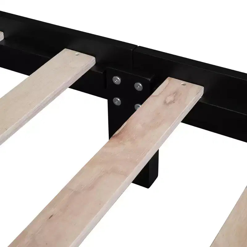 Struttura letto a piattaforma in legno matrimoniale/queen size bianco/nero con testiera, per una persona