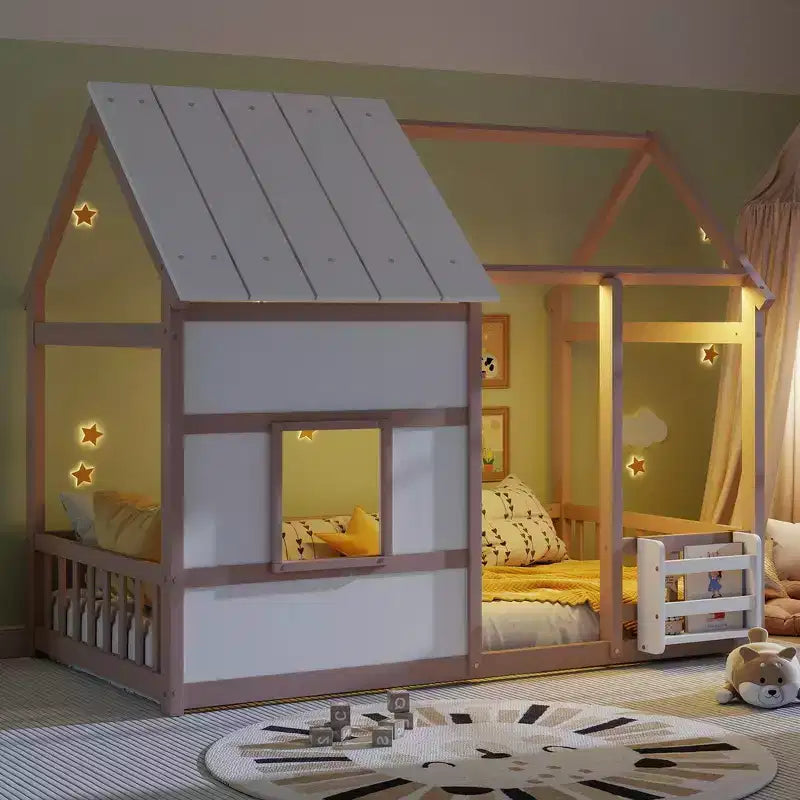 Letto a pavimento gemello a forma di casetta con tetto e recinzione, colori naturale/bianco/nudo e bianco, per 1 bambino