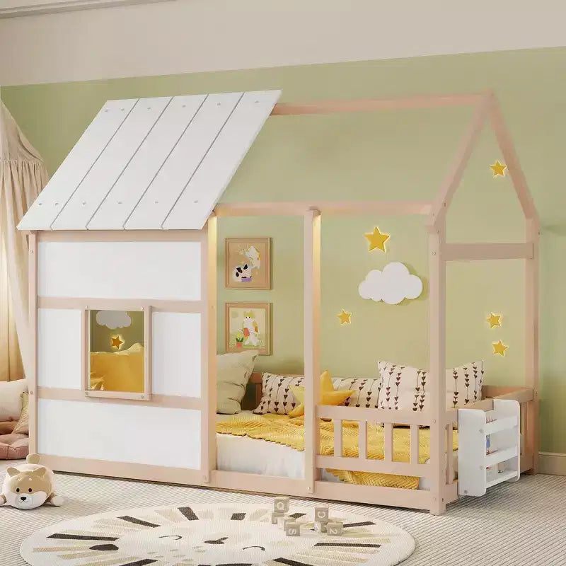 Letto a pavimento gemello a forma di casetta con tetto e recinzione, colori naturale/bianco/nudo e bianco, per 1 bambino