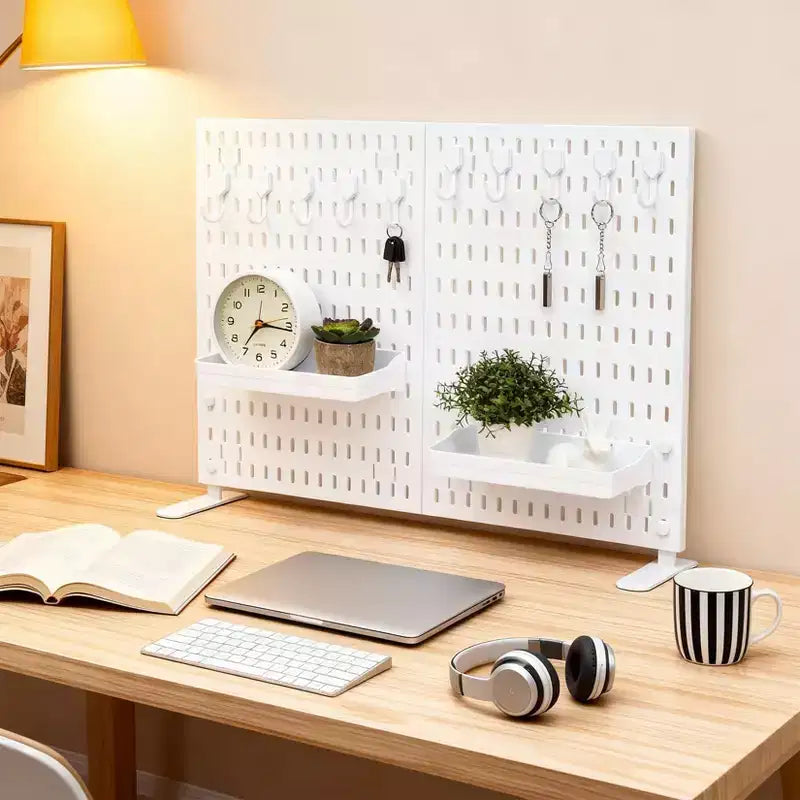 Organizzatore da tavolo/scrivania in compensato traforato (pegboard), bianco/nero, autoportante, monoposto (10 ganci + 2 vassoi)